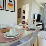 Apto Com Varanda E Vista Mar Em Clube Apartamento