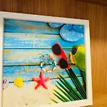 Apto Com Varanda E Vista Mar Em Clube